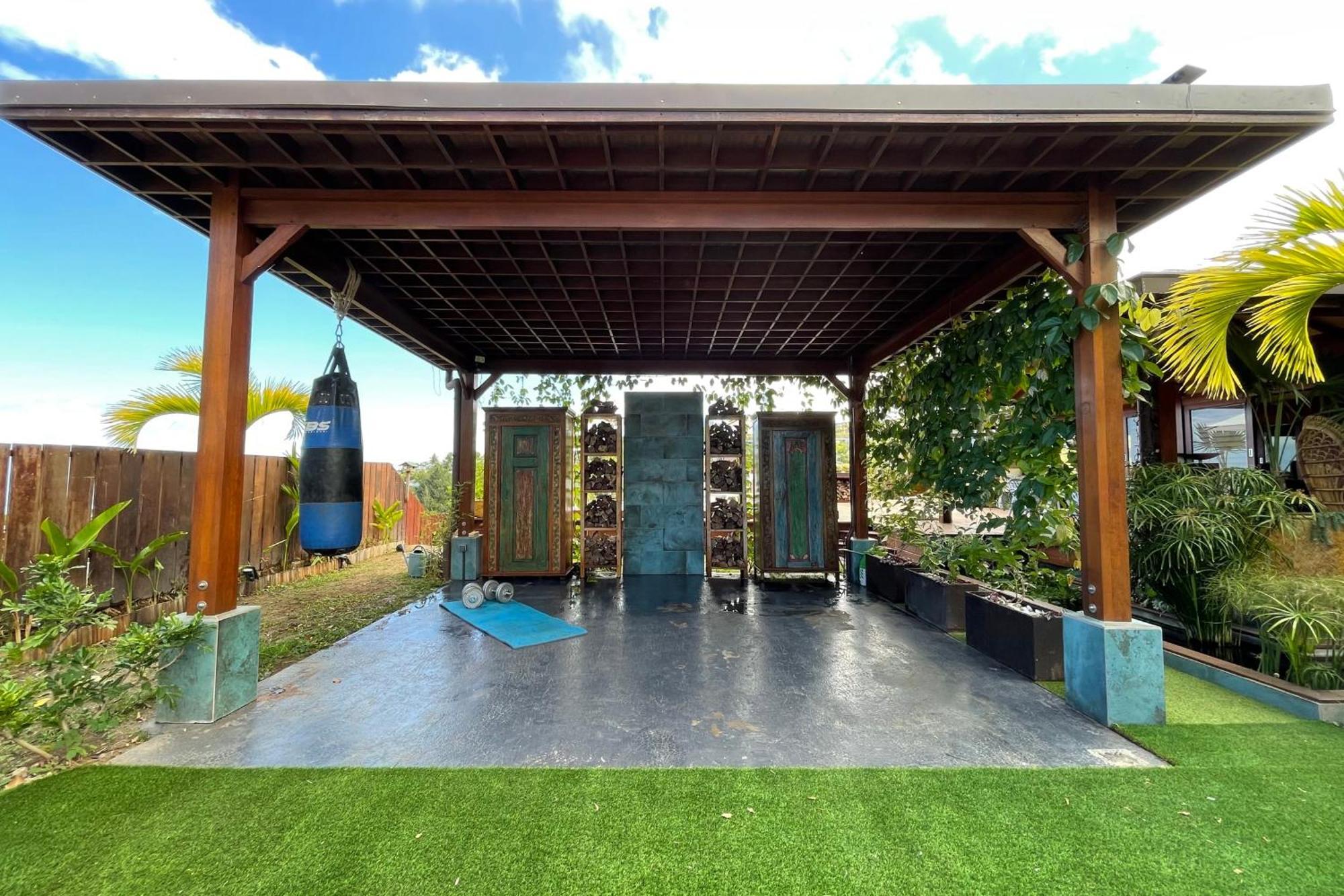 Villa Manuiti, Balinese Luxury Home - Private Swim Spa, Ocean View - Ofyr Bbq - Koi Pond Punaauia  Εξωτερικό φωτογραφία